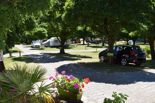 Staanplaatsen Camping La Charderie Ardèche